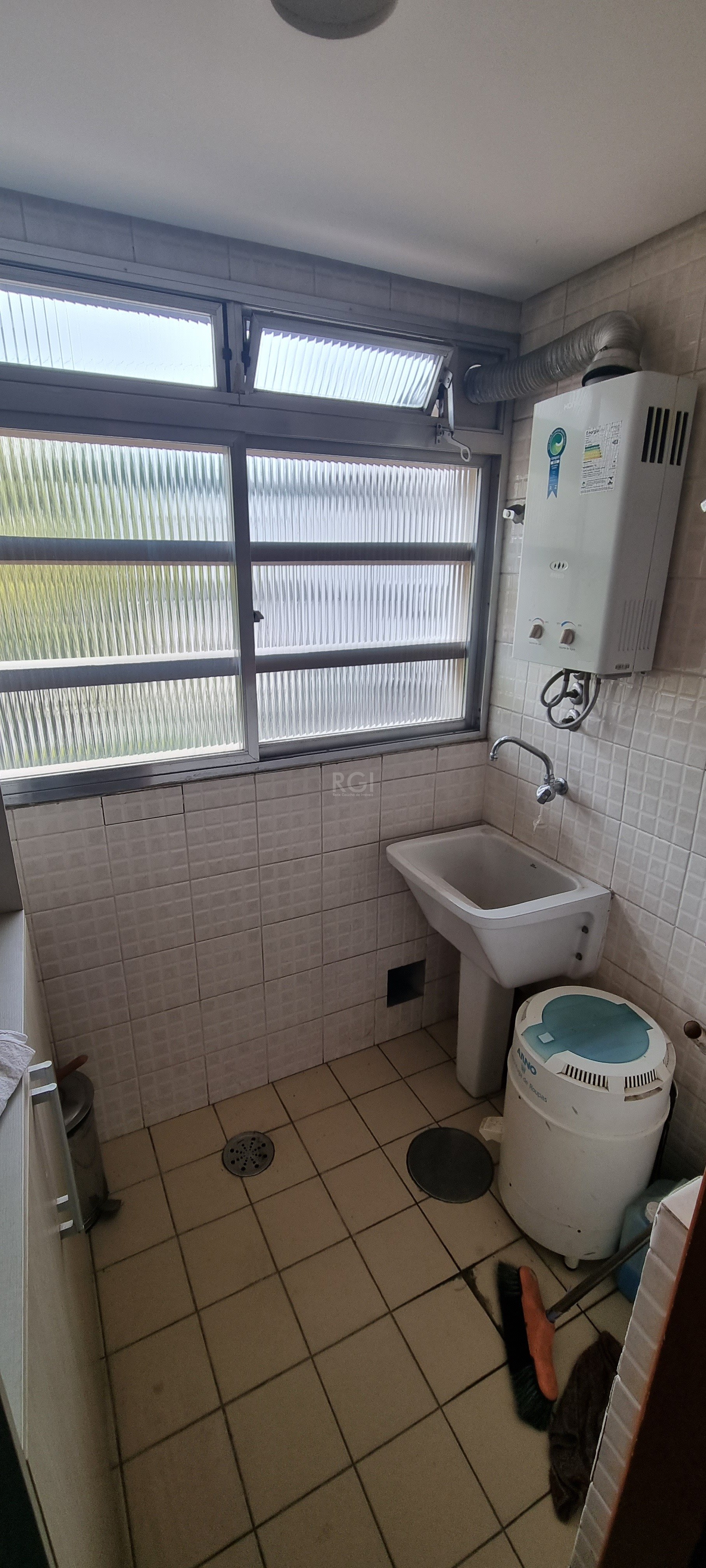 Apartamento à venda com 2 quartos, 75m² - Foto 6