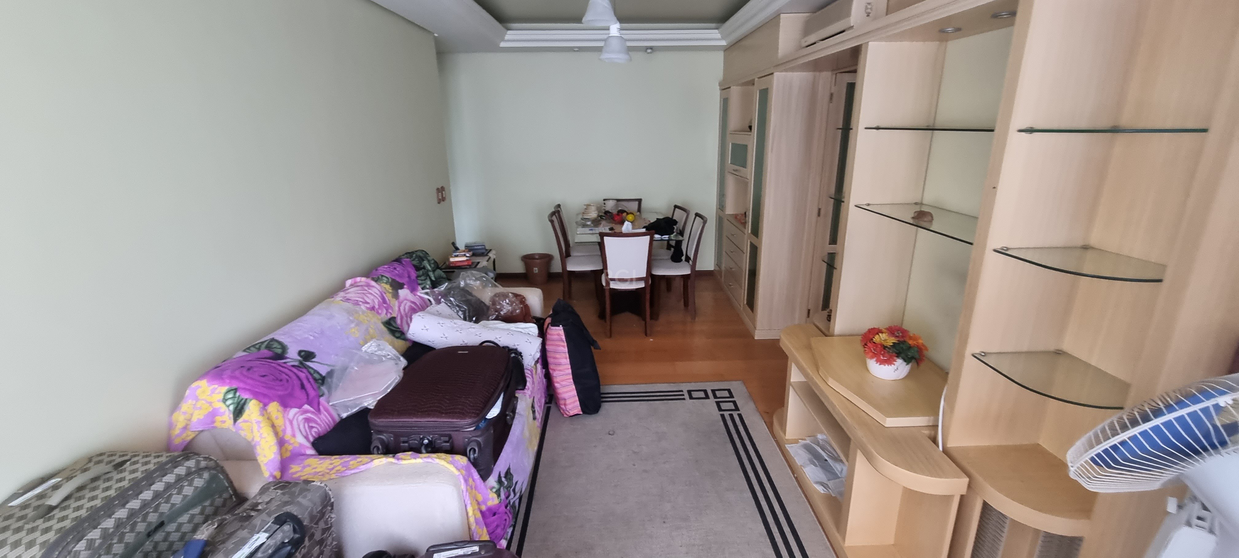 Apartamento à venda com 2 quartos, 75m² - Foto 3