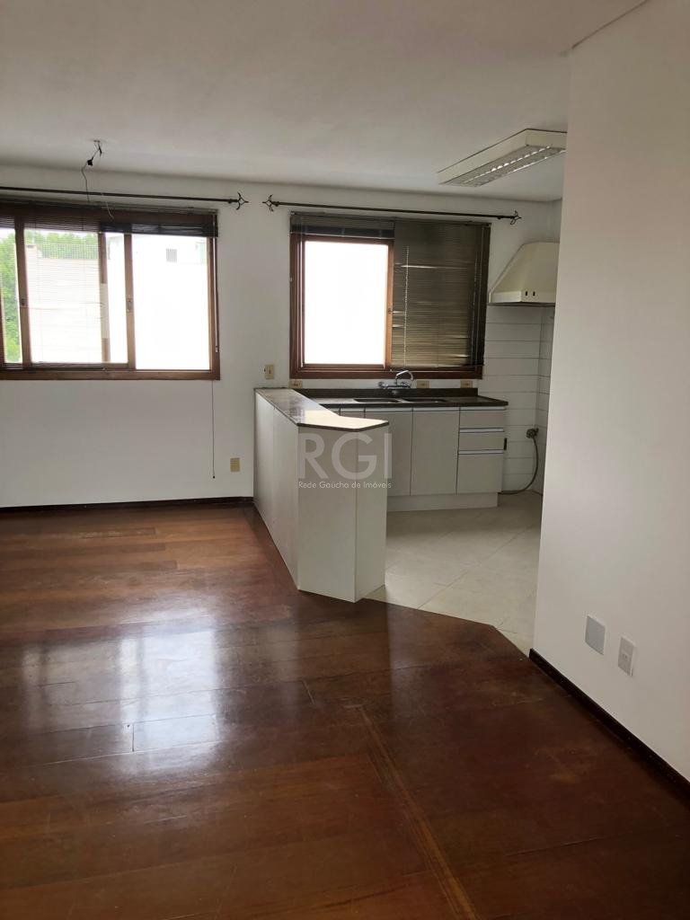 Apartamento à venda com 2 quartos, 72m² - Foto 4