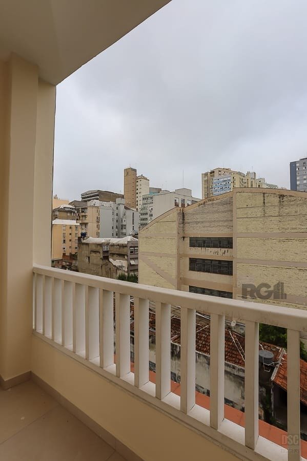 Apartamento à venda com 3 quartos, 141m² - Foto 5