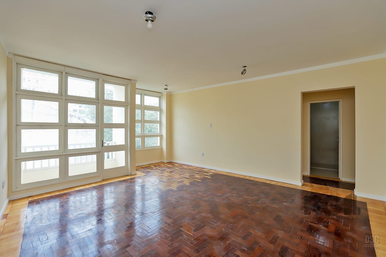 Apartamento à venda com 3 quartos, 141m² - Foto 4