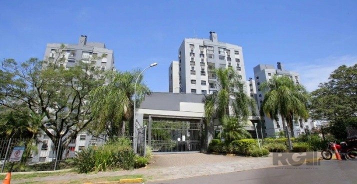 Apartamento à venda com 3 quartos, 78m², 1 suíte, 1 vaga, Rua Abram Goldsztein no bairro Jardim Carvalho em Porto Alegre