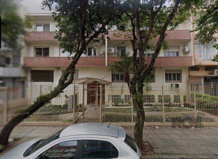 Apartamento com 70m², 2 dormitórios no bairro Farroupilha em Porto Alegre