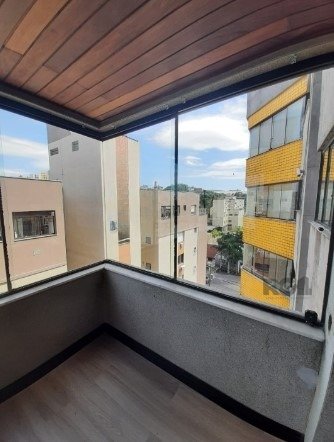 Apartamento à venda com 2 quartos, 71m² - Foto 3