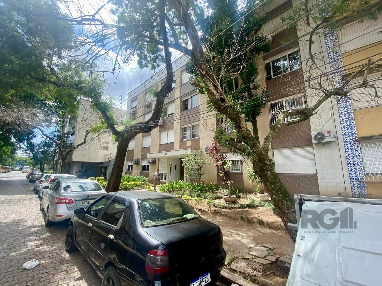 Apartamento à venda com 83m², 3 quartos, 1 vaga no bairro Menino Deus em Porto Alegre