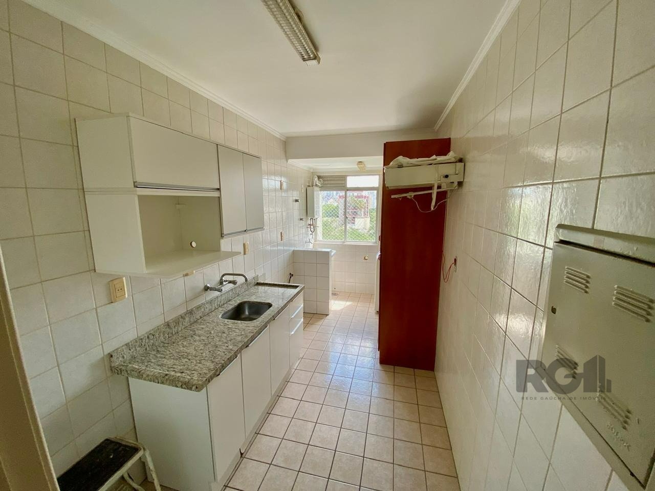 Apartamento à venda com 2 quartos, 73m² - Foto 2