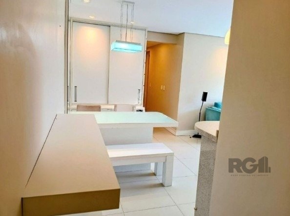 Apartamento à venda com 3 quartos, 81m² - Foto 4