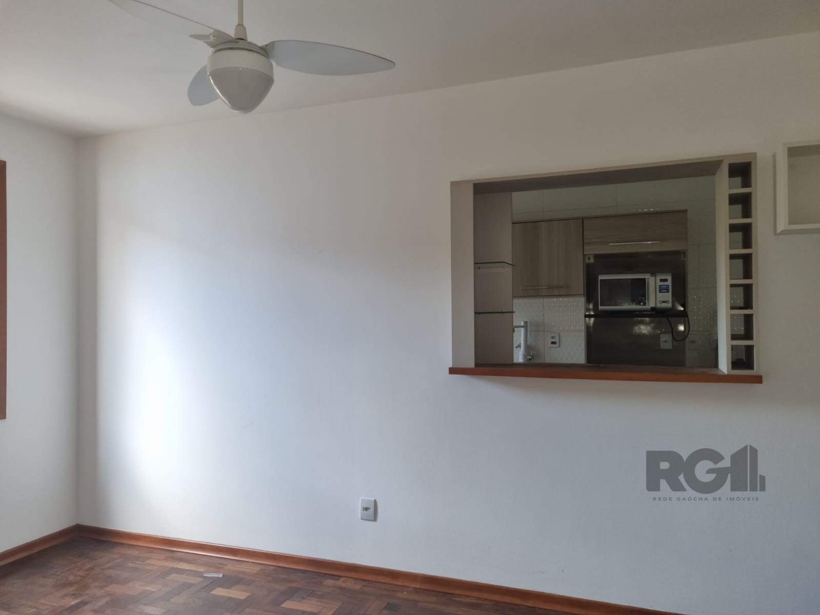 Apartamento à venda com 59m², 2 quartos no bairro Partenon em Porto Alegre