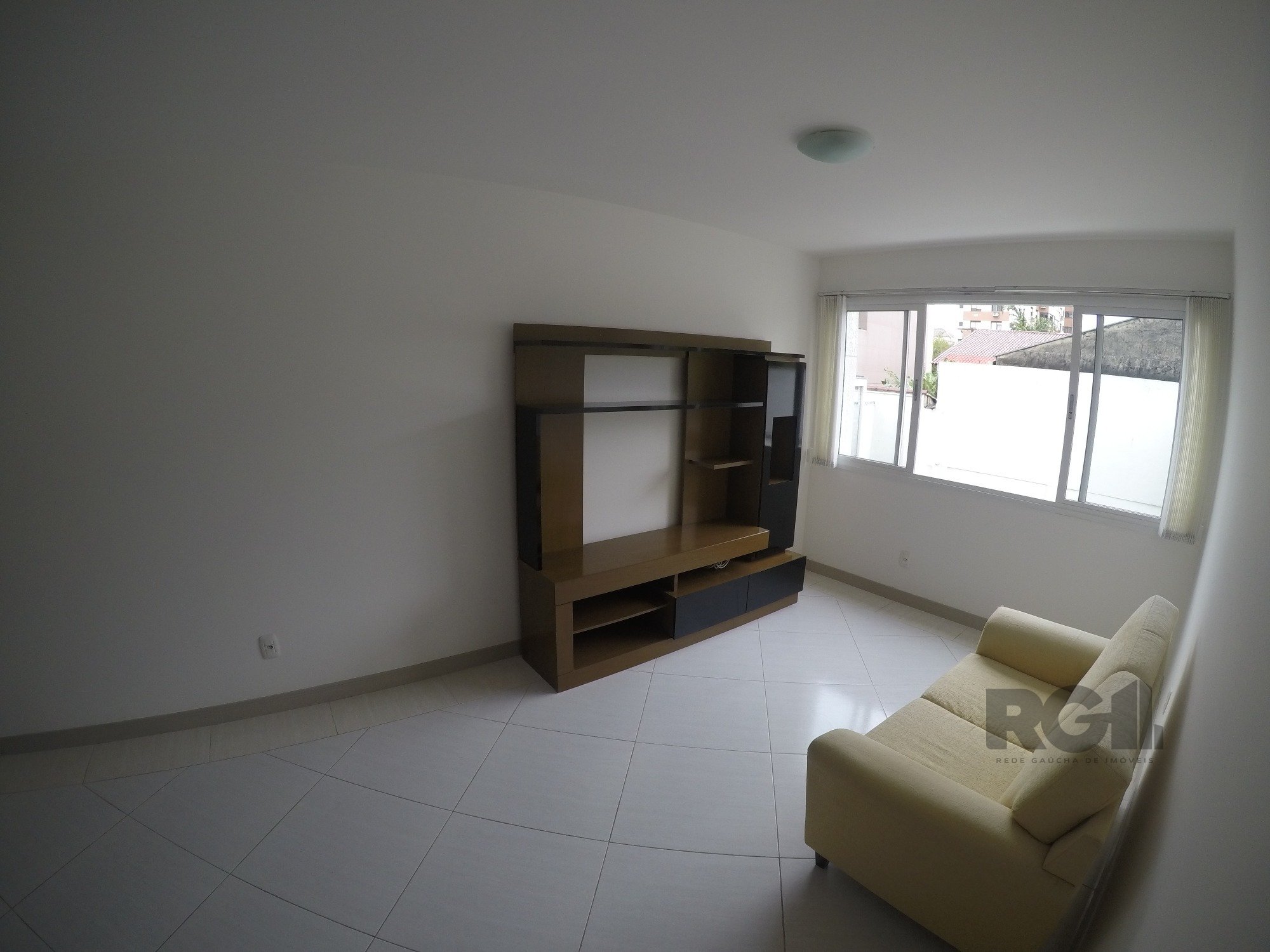 Apartamento à venda com 2 quartos, 77m² - Foto 1