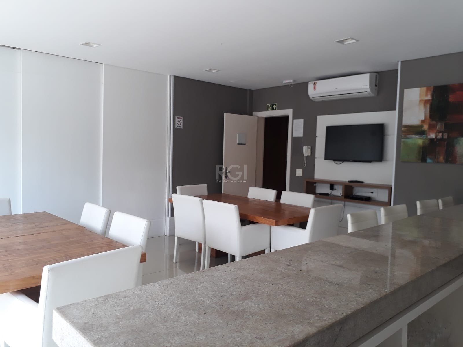 Apartamento à venda com 2 quartos, 68m² - Foto 11