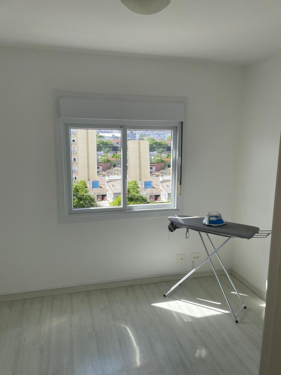 Apartamento à venda com 2 quartos, 68m² - Foto 9