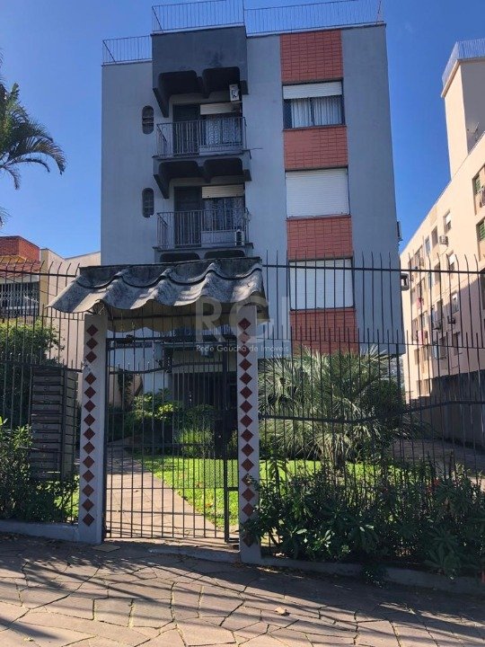 Apartamento à venda com 2 quartos, 74m² - Foto 1